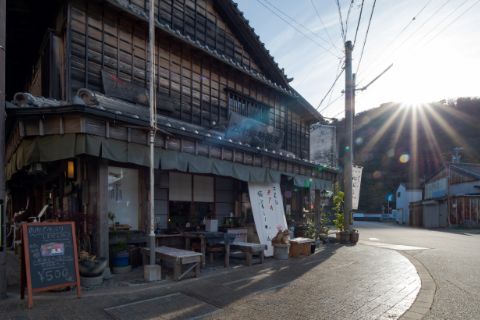 五十鈴勢語庵とは